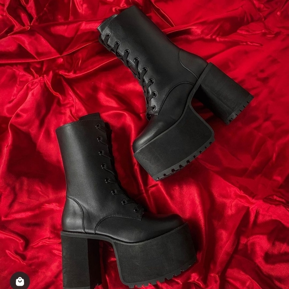 Foxblood Frankie Platforms - Picture 1 of 3